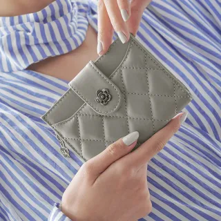 2R 綿霜羊皮 Kerry 菱格風琴卡片短夾 經典黑 歷史價格詳細信息