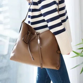 2R 艾爾牛皮Ayr托特飾帶包 卡其 歷史價格詳細信息