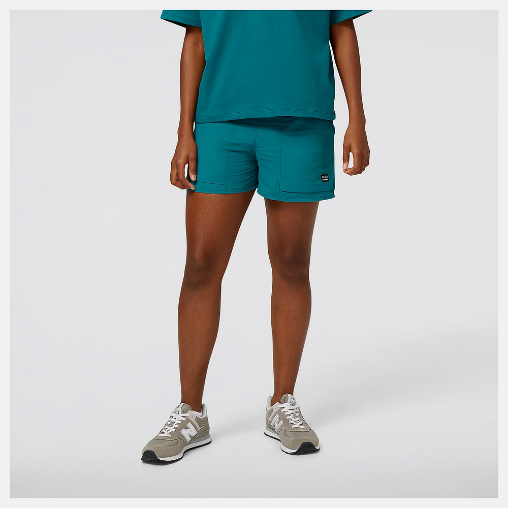 New Balance 短褲 綠 膝上 NB 棉褲 運動褲 女款【ACS AWS23552SAE 歷史價格詳細信息