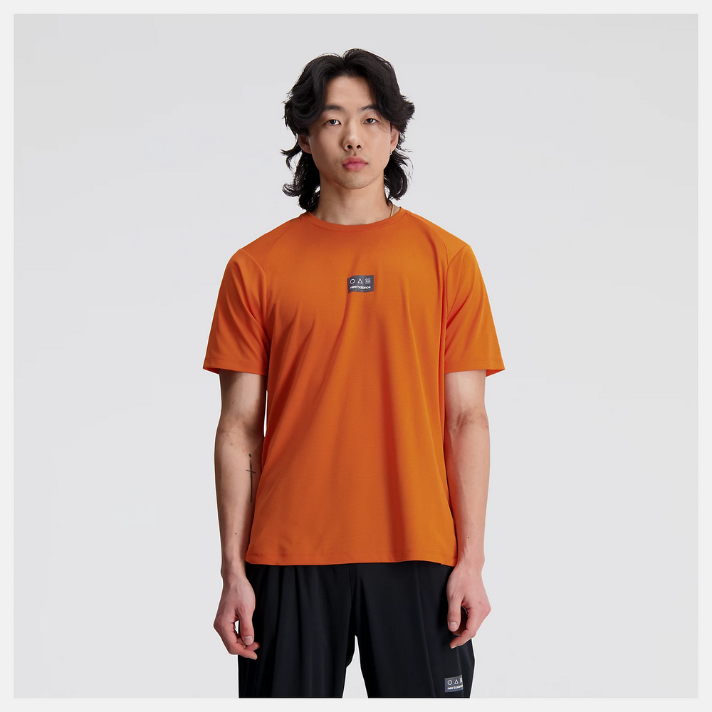 【NEW BALANCE】NB 短袖 上衣 T恤 短T 寬鬆 運動 休閒 女 米 亞規(AWT33510INC-F) 歷史價格詳細信息