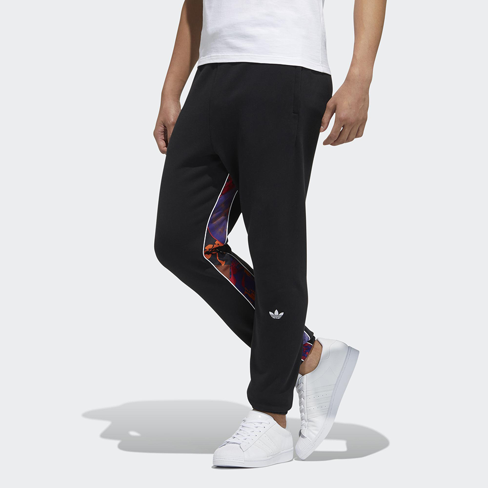 【adidas 愛迪達】CNY 運動長褲 童裝 HZ0221 歷史價格詳細信息