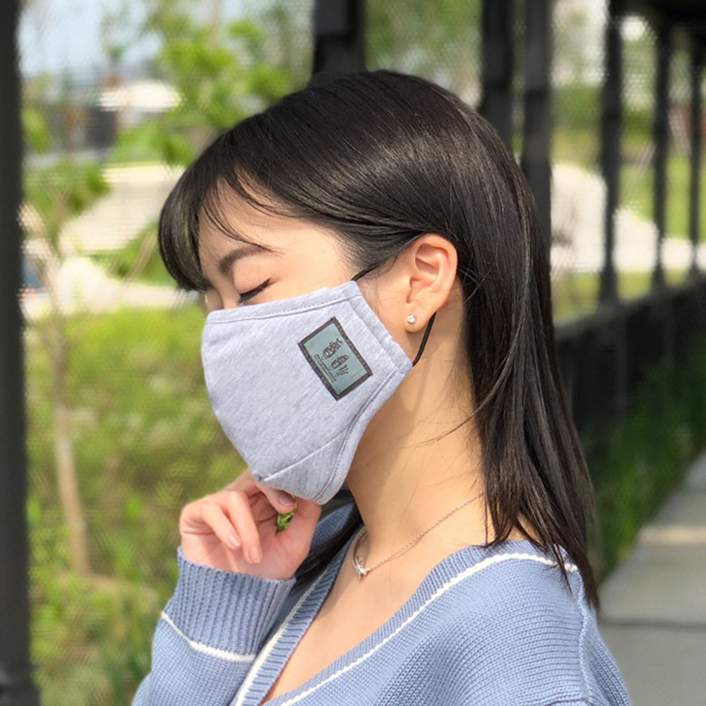 【YVONNE 以旺傢飾】立體橫條紋長袖上衣(深丈青) 歷史價格詳細信息