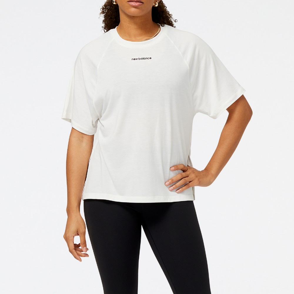 [New Balance]無肩線圓領長袖上衣_女性_牙白色_AWT31500SST 歷史價格詳細信息