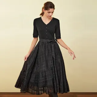 【OUWEY 歐薇】織紋緹花造型愛心釦飾針織短版外套(深藍色；S-L；3224195210) 歷史價格詳細信息