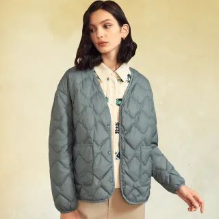 【OUWEY 歐薇】俏皮立體造型別針條紋排釦純棉上衣(藍色；S-L；3223131503) 歷史價格詳細信息