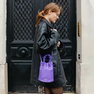 RABEANCO 紫紅色真皮斜肩/手提包內有小包,底寬度43*10cm,高度31cm,使用磨損痕跡如圖降價大出清 歷史價格詳細信息