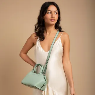 RABEANCO 真皮製 人氣包款 水餃包(大) 肩背包 手提包 發財包 有LV GUCCI 歷史價格詳細信息