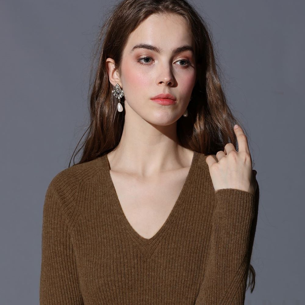 衣矜苑2023新款克羅聯名啞光紋生通勤包百搭時尚手提琳迪包 歷史價格詳細信息