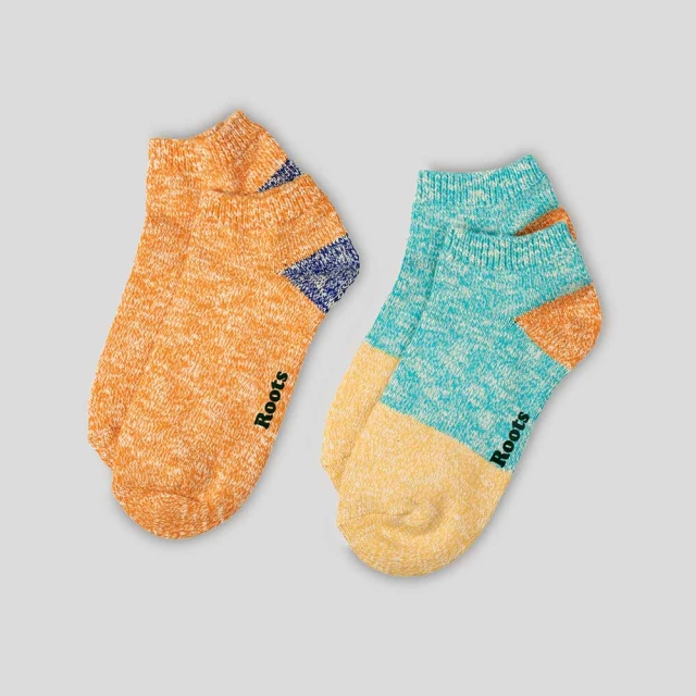 ROOTS  二款顏色  型男必備復古造型外套  皆為XS 尺寸 (全新/現貨) 下殺84折 特價:2500元 歷史價格詳細信息