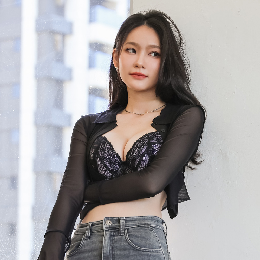 玉如阿姨  V極限超模內衣 包副乳 V溝 無痕 小罩杯 修飾 台灣製 ABC罩  0467黑 歷史價格詳細信息