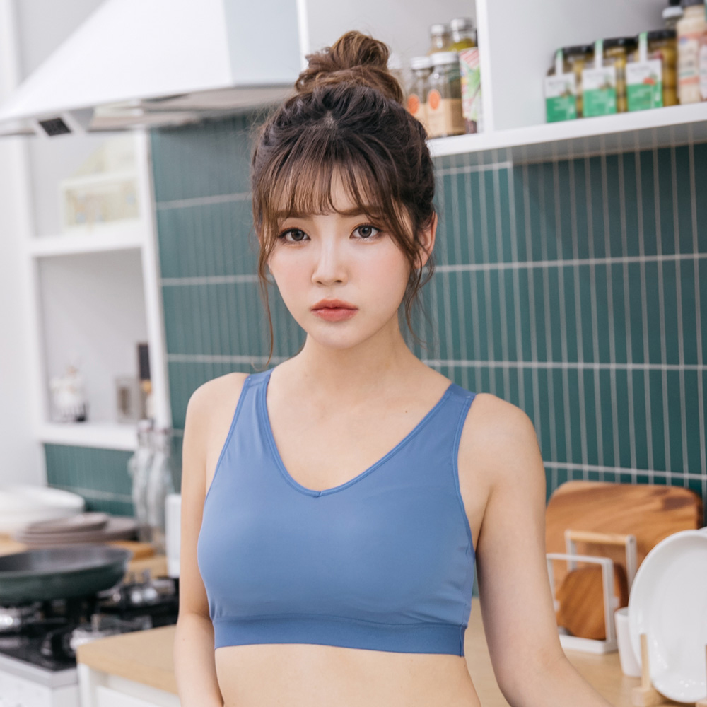 玉如阿姨 耀動奇蹟內衣 CDE罩 包覆 不易滑肩 撫平 機能 包副乳 台灣製  S149膚 歷史價格詳細信息