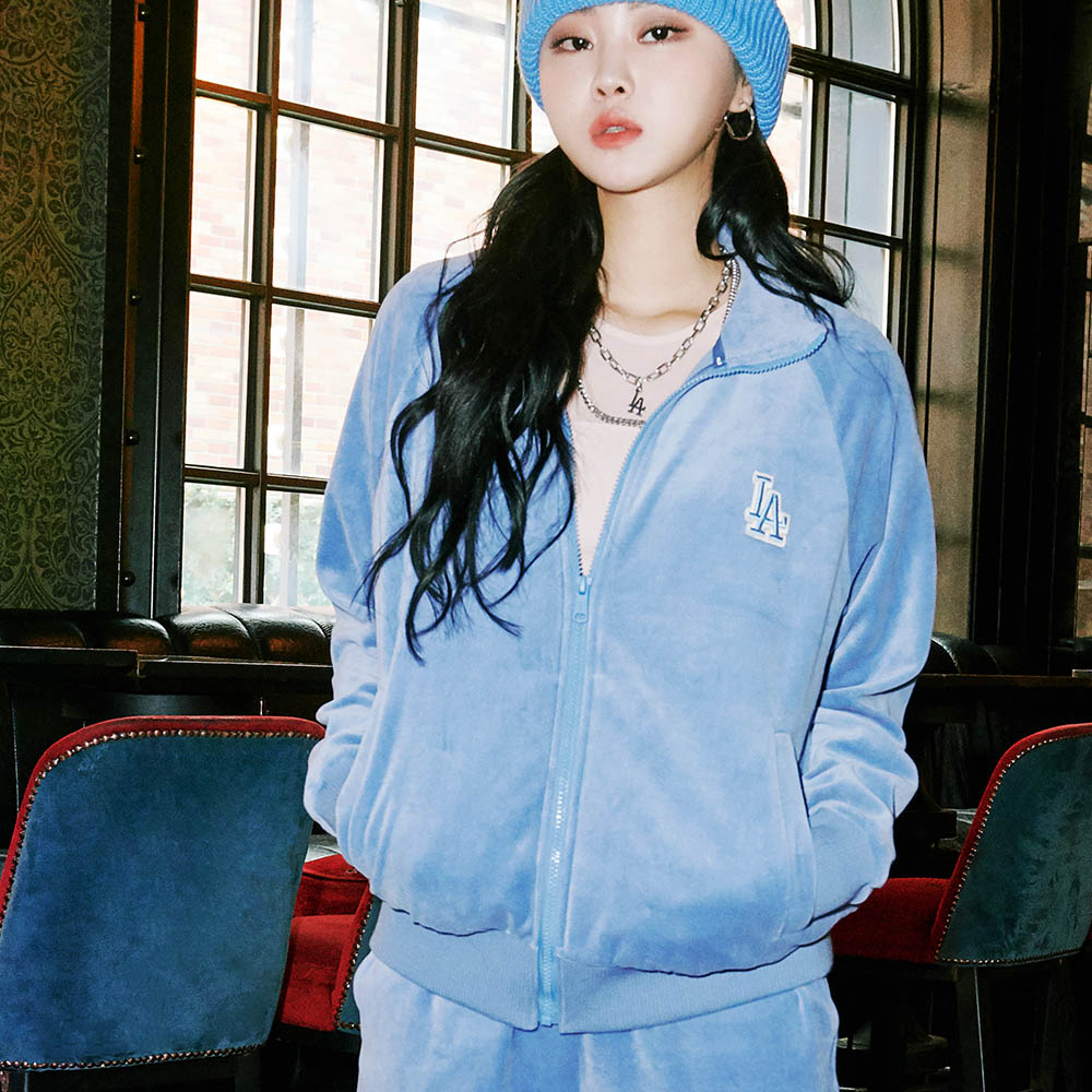 MLB洛杉磯天使隊Mike Trout特殊版黑金配色排釦棒球衣S號 歷史價格詳細信息