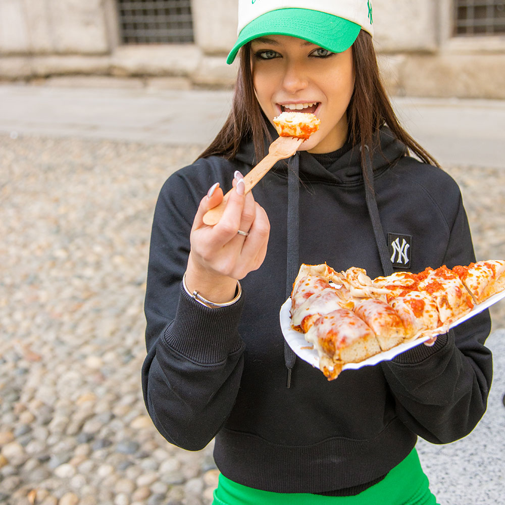 MLB 女版連帽上衣 帽T 波士頓紅襪隊 (3FHDB0231-43IVS)【官方旗艦店】 歷史價格詳細信息