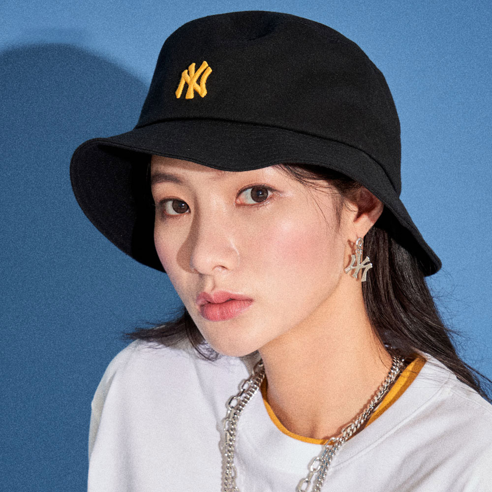 【MLB】小Logo半拉鍊長袖大學T 波士頓紅襪隊(3AMTB0944-43CRD) 歷史價格詳細信息