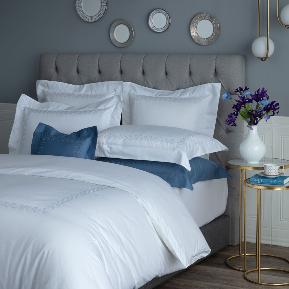 菱格 刺繡 小香風 小背包 掛件12零錢包 斜跨14適用於14PRO 11 15PRO手機殼15PLUS 13PRO軟殼 歷史價格詳細信息