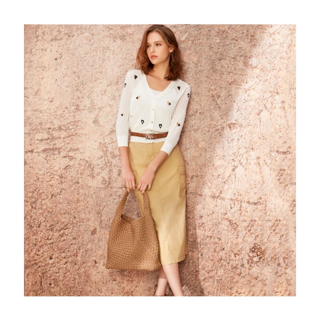 【Le Polka】知性格紋側腰圓環上衣 歷史價格詳細信息