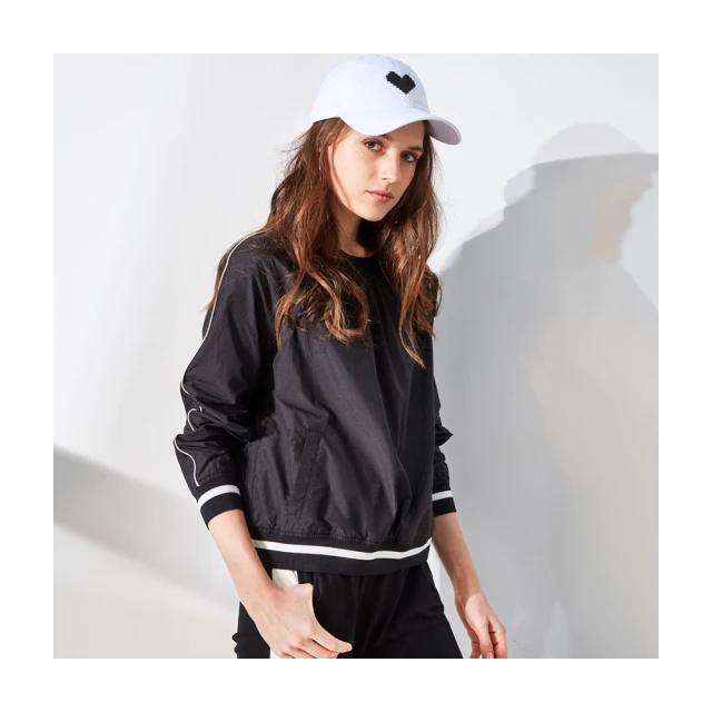 【Le Polka】配色異材質拼接短袖上衣 歷史價格詳細信息