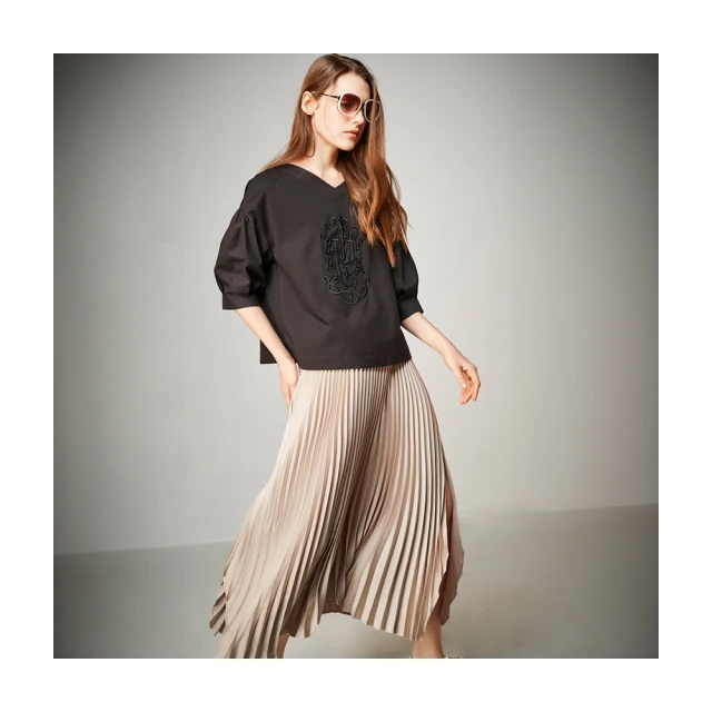 【Le Polka】不對稱活片拼接針織上衣-女(薄長袖) 歷史價格詳細信息