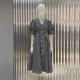 【JESSICA】復古千鳥格紋短袖圓領洋裝232373 歷史價格詳細信息