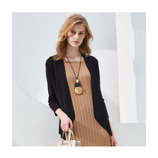 【en-suey 銀穗】織帶點綴壓褶上衣-女 歷史價格詳細信息