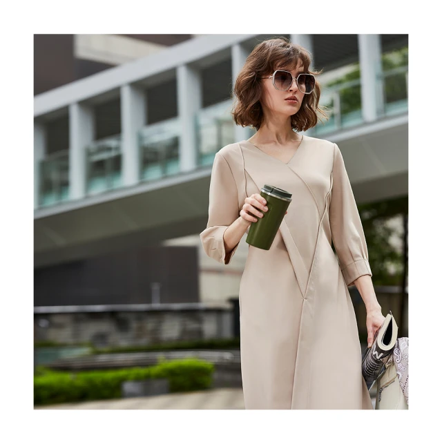 【en-suey 銀穗】剪接變化七分長褲-女 歷史價格詳細信息