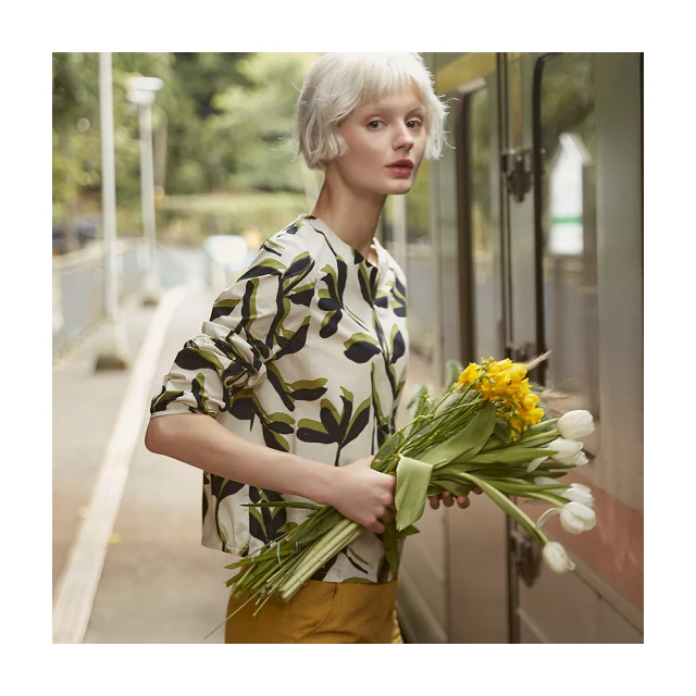 【Diffa】領開衩異素材拼接針織衫-女 歷史價格詳細信息