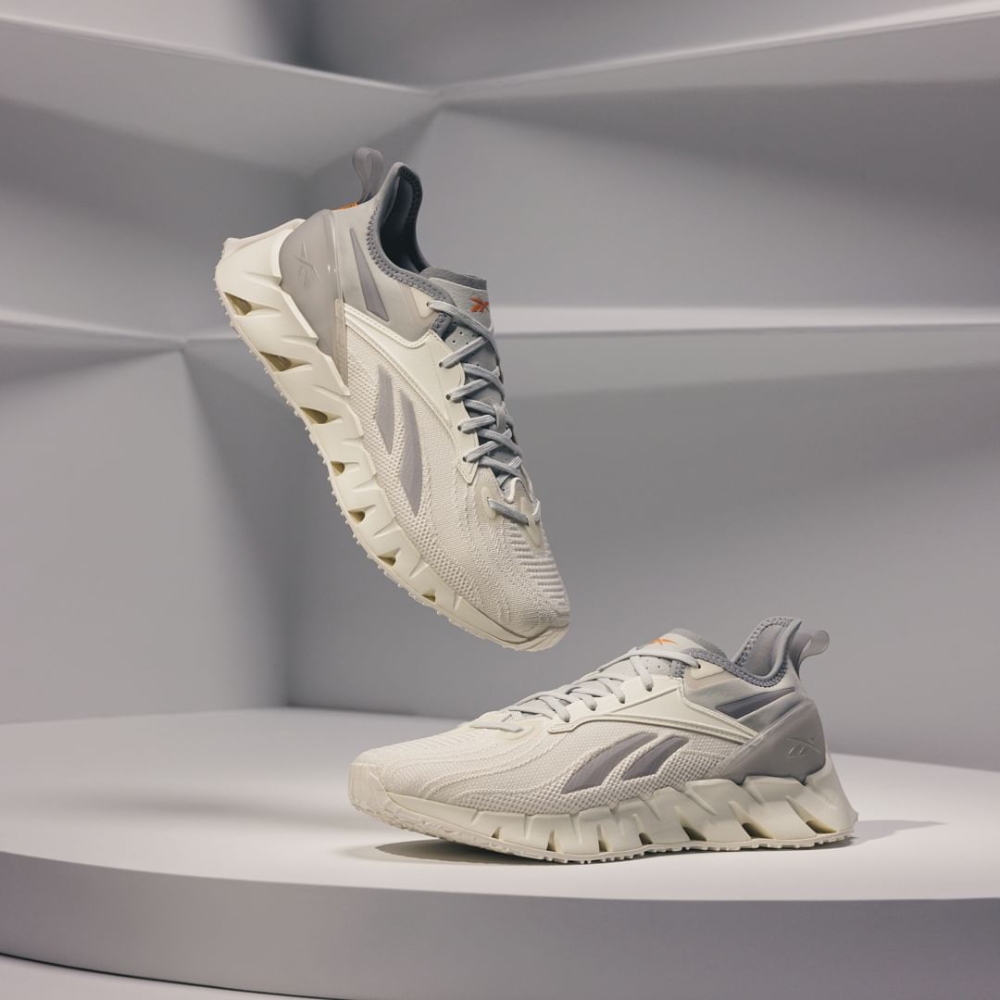 Reebok 慢跑鞋 Zig Kinetica Horizon 黑 金 男女鞋 農曆新年 CNY【ACS】 H01030 歷史價格詳細信息