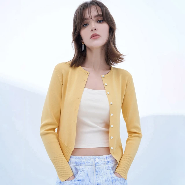 【MOMA】優雅V型領打褶上衣(三色) 歷史價格詳細信息