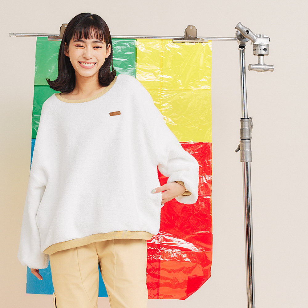 【Dailo】呆愣貓繡花顆粒絨落肩-女長袖上衣 繡花 藍 白 卡(三色/版型適中) 歷史價格詳細信息