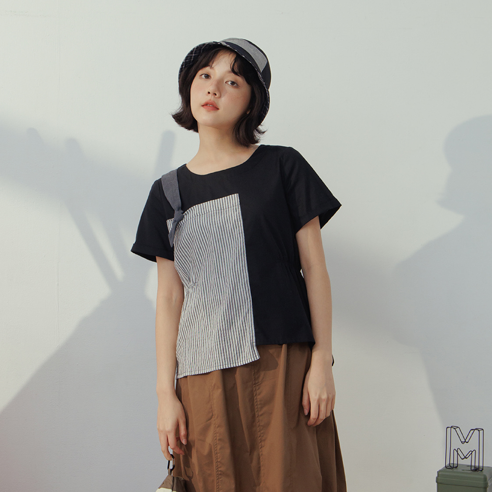 【MOSS CLUB】裝飾細褶口袋不規則下襬-女短袖上衣 連帽 黑 白(二色/版型適中) 歷史價格詳細信息