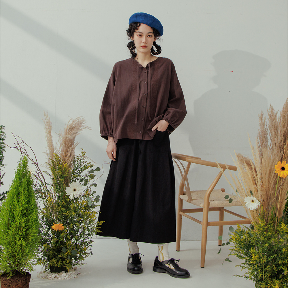 【MOSS CLUB】鬆緊腰頭前開衩A字牛仔長裙(深藍) 歷史價格詳細信息