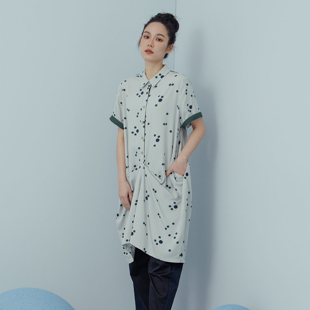 【MOSS CLUB】點與線 印花 繭型 女七分袖襯衫  黑色 白色 寬鬆 休閒 日系 七分袖 皺褶 慵懶 上衣 蝙蝠袖 歷史價格詳細信息