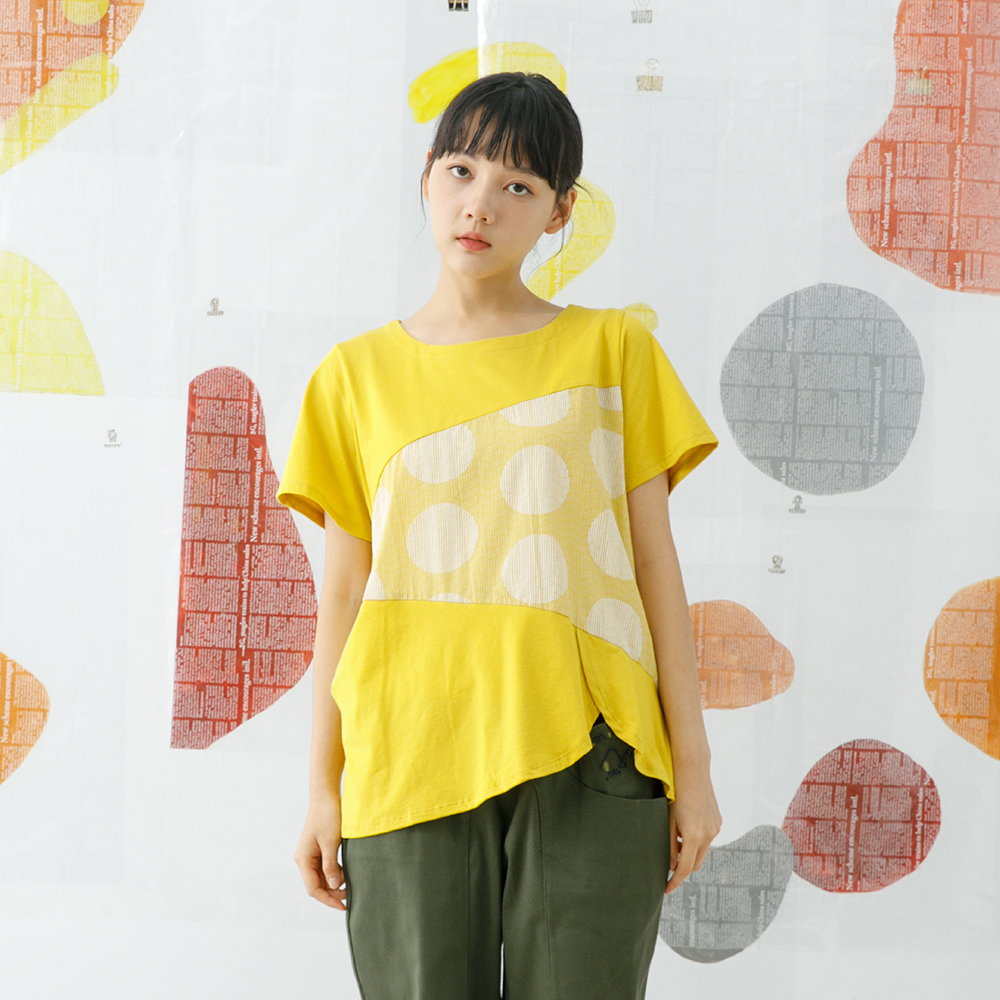 【MOSS CLUB】異材質幾何圖型拼接-女短袖上衣 拼接 深藍 黑 咖(三色/版型適中) 歷史價格詳細信息