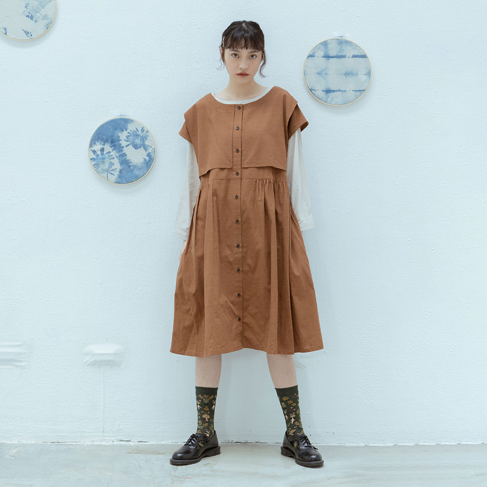 【MOSS CLUB】兩穿 潑灑 線條 繭型 女 短袖 上衣 T恤 印花 日系 咖色 春夏 森林系 設計感 歷史價格詳細信息