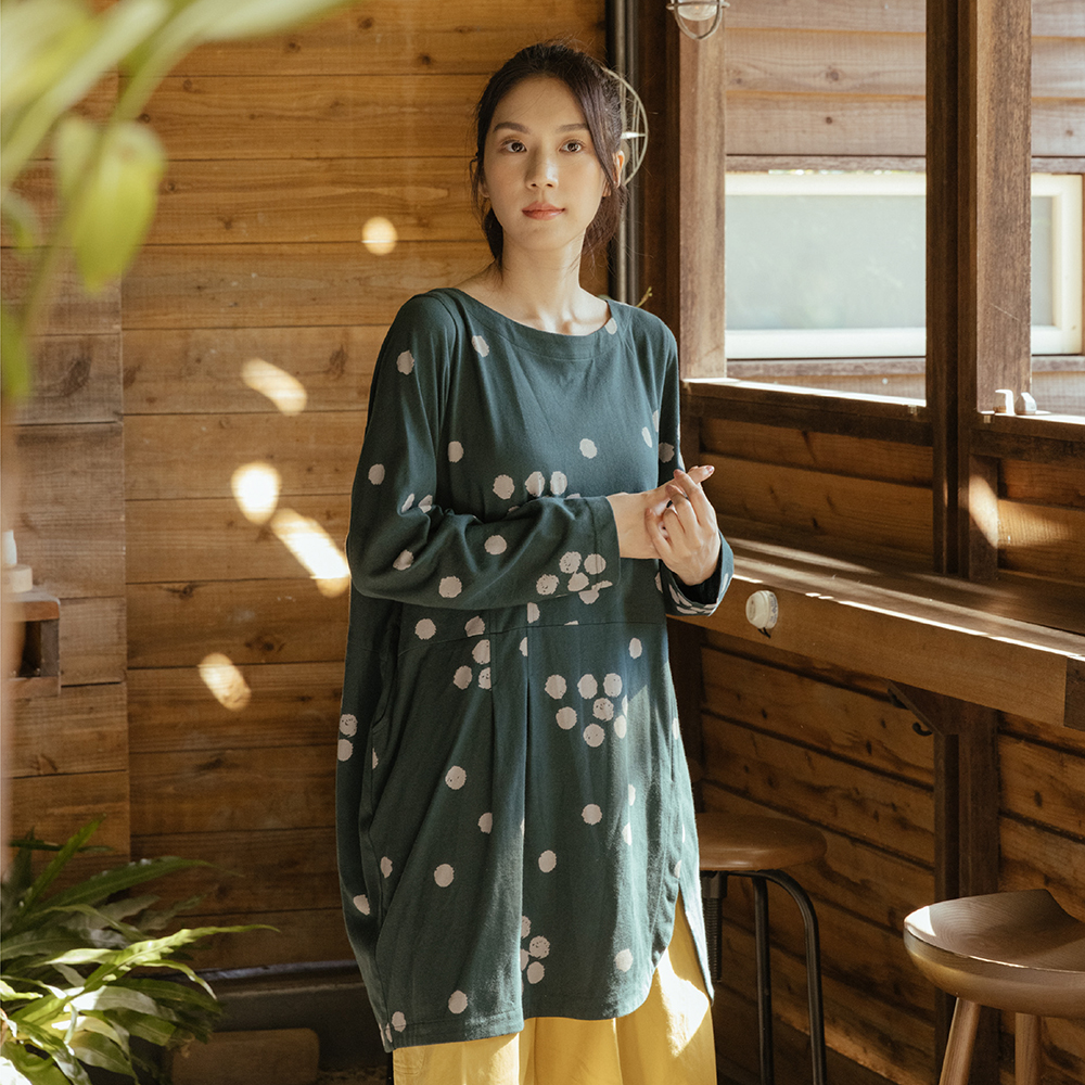 【MOSS CLUB】潑墨點後打摺印花-女短袖上衣 印花 藍 綠 咖(三色/版型適中) 歷史價格詳細信息