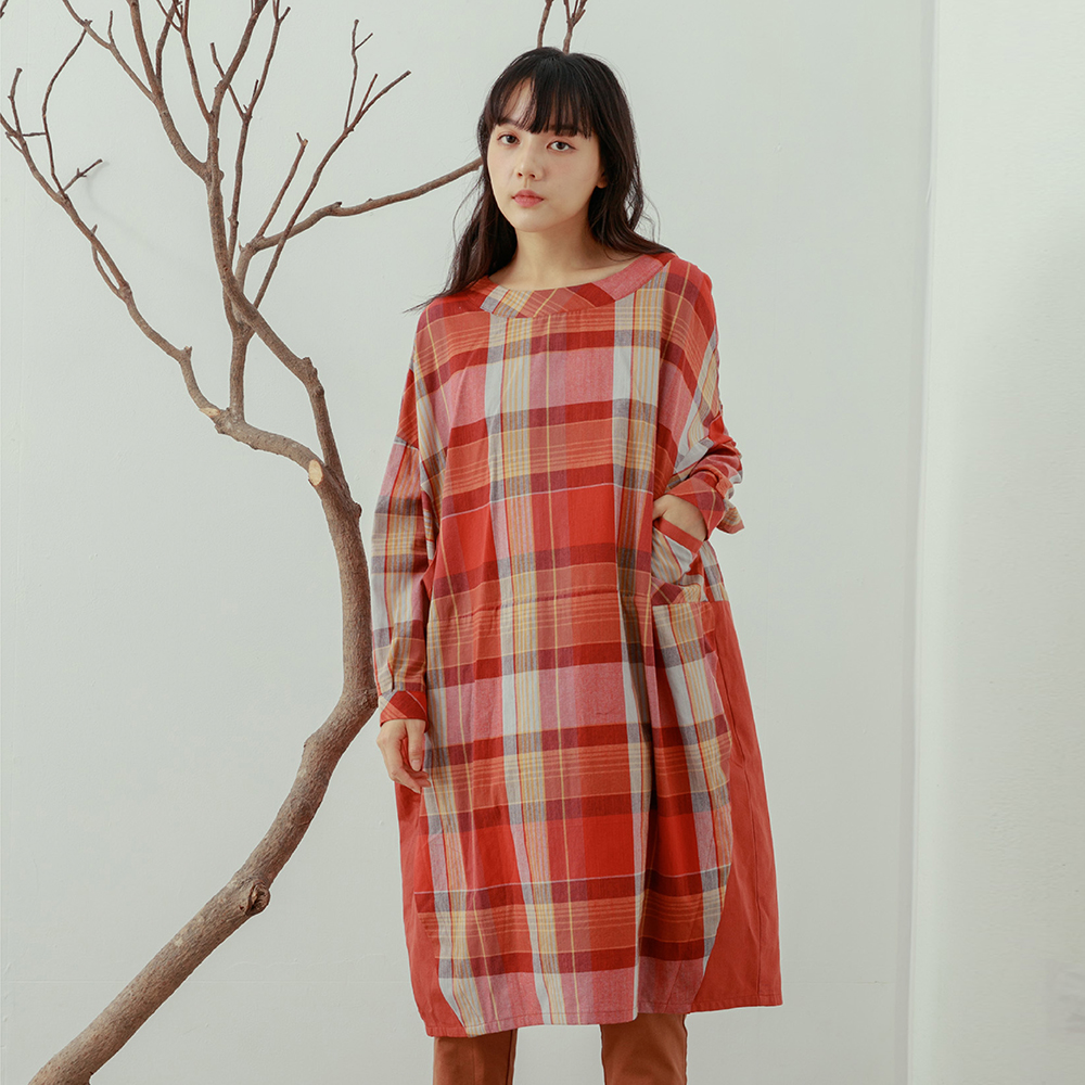【MOSS CLUB】後腰鬆緊彈性斜紋蘿蔔-女長褲 斜紋 藍 黑 咖(三色/版型適中) 歷史價格詳細信息