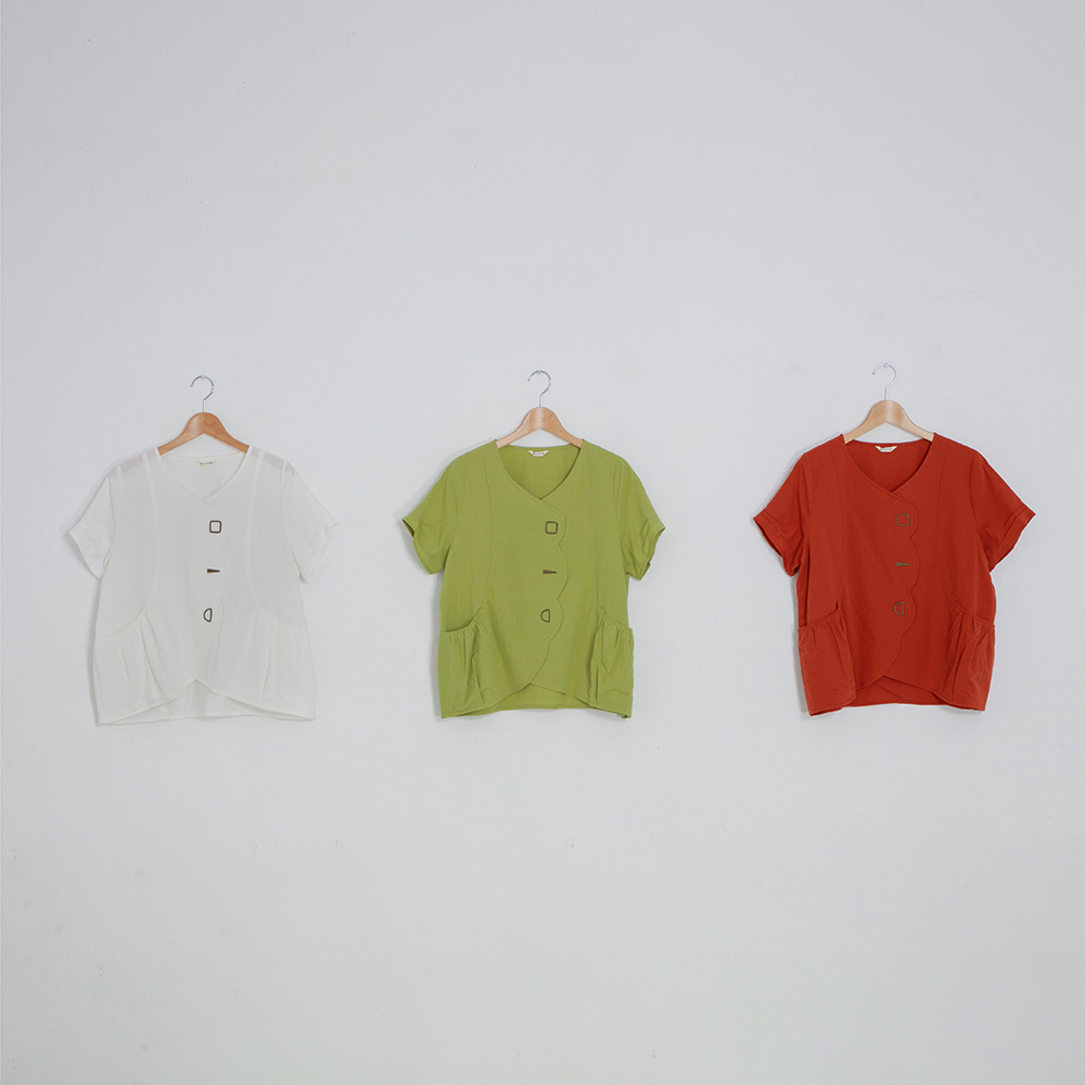 【MOSS CLUB】圓圈花異材質布料剪接連袖短袖上衣 藍 咖 歷史價格詳細信息