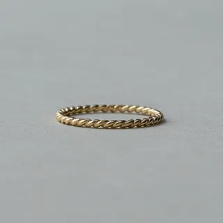 【ete】K18YG 層疊扭轉波紋戒指(金色) 歷史價格詳細信息