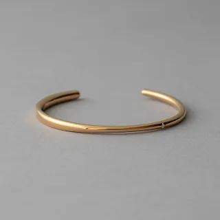 【ete】Objet 圓潤V字線條戒指(鉑金色) 歷史價格詳細信息