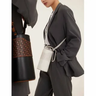 品牌真皮女包手機包女迷你斜挎包超火百搭高級小包包2023新款 歷史價格詳細信息