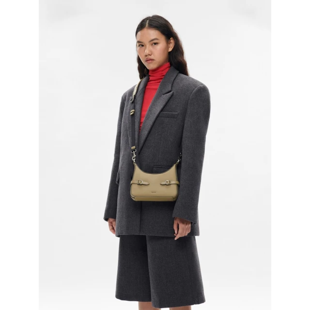 新款上市橄欖核手工雕刻金蟾手串核雕聚財吉祥物手持文玩把玩件 歷史價格詳細信息