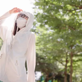 【OB 嚴選】輕量防潑水皺褶雲朵肩背斜背包 《YA514》 歷史價格詳細信息