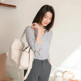 【OB 嚴選】V領刺繡挖肩腰鬆緊傘擺短袖上衣 《AB15770》 歷史價格詳細信息