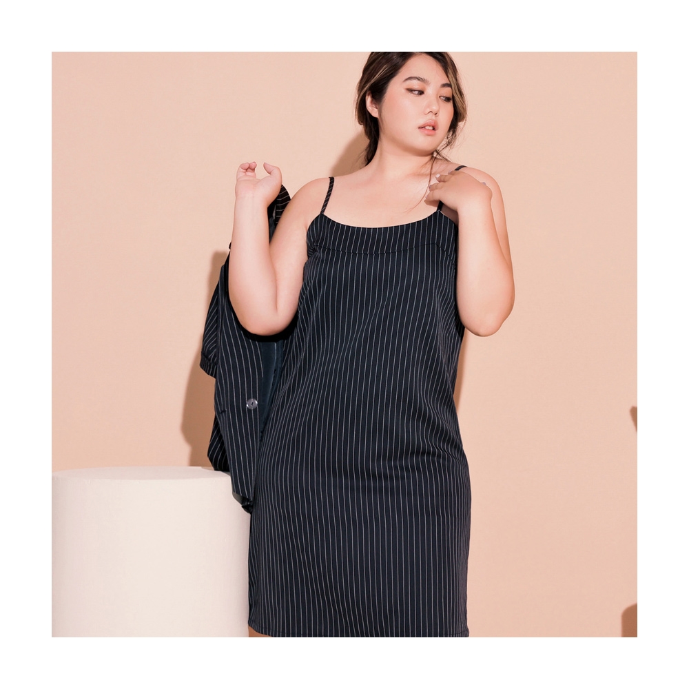 OL知性優雅專業直條紋鈕扣寬鬆修身長袖襯衫(黑.粉L-3L)-I126熊衣褲語 歷史價格詳細信息