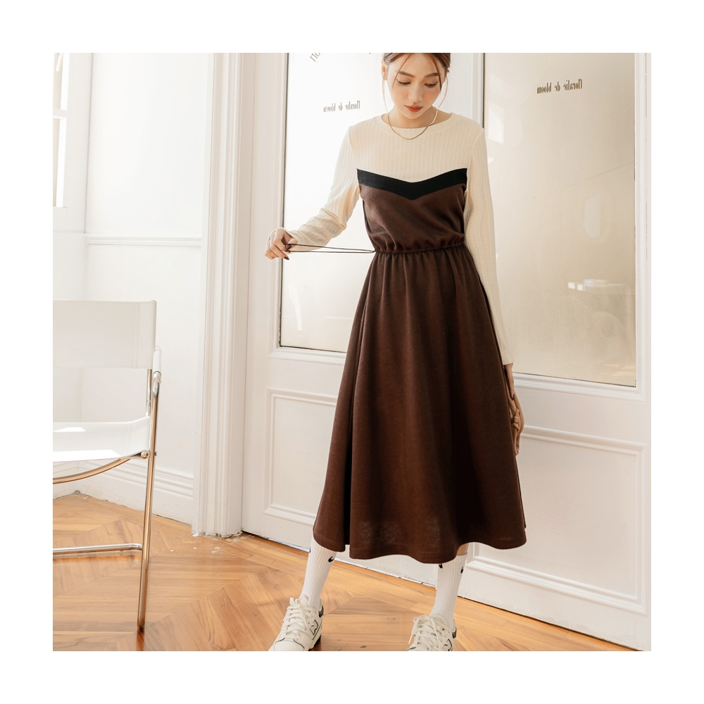 【嚴選】異材質拼接金屬卡扣商務名片盒/卡片盒(黑胡桃黑邊) 歷史價格詳細信息