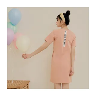 OB嚴選 KITTY CUTIE LAND．後背印花連袖上衣 《KB1490》 歷史價格詳細信息