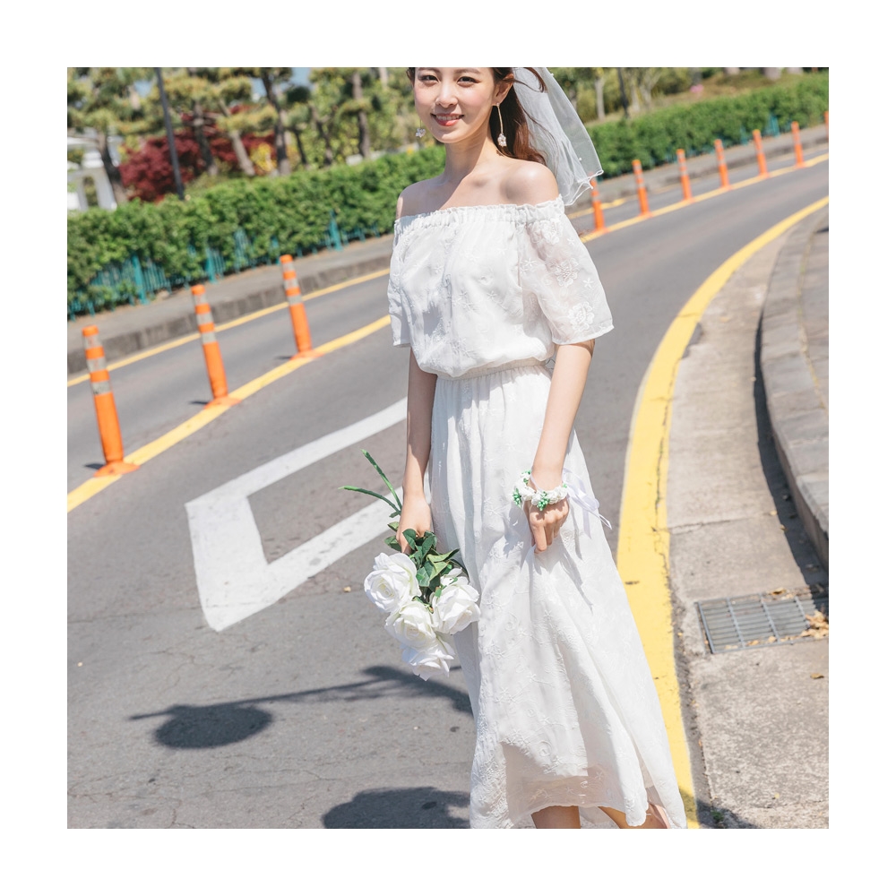 【OB 嚴選】婚禮穿搭蕾絲雕花透膚網紗層次拼接洋裝 《DA7457》 歷史價格詳細信息