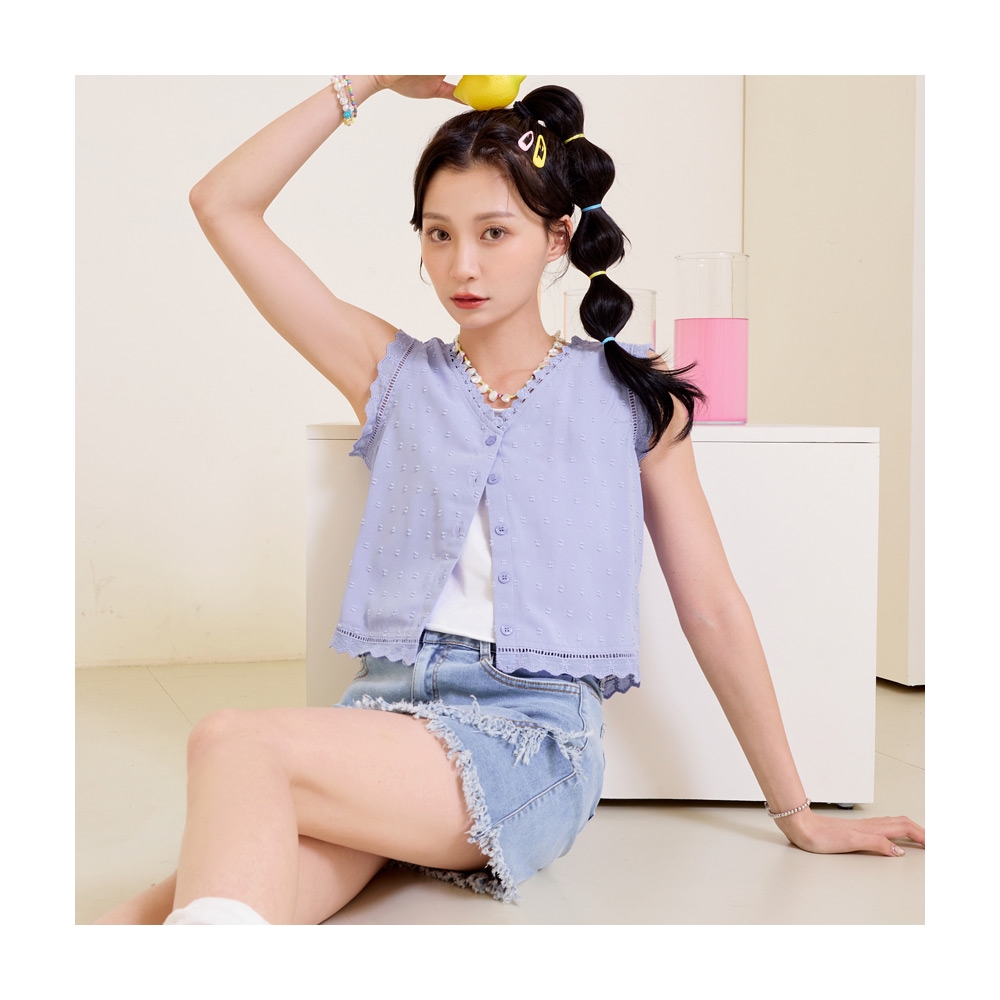 OB嚴選 立體布紋微透膚配色拼接上衣 《AB18828》 歷史價格詳細信息