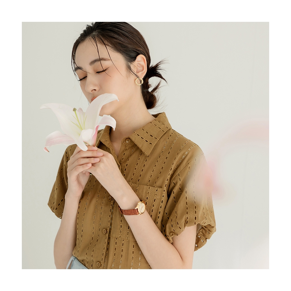 【OB 嚴選】翻領開襟袖口綁帶長版上衣 《AB18697》 歷史價格詳細信息