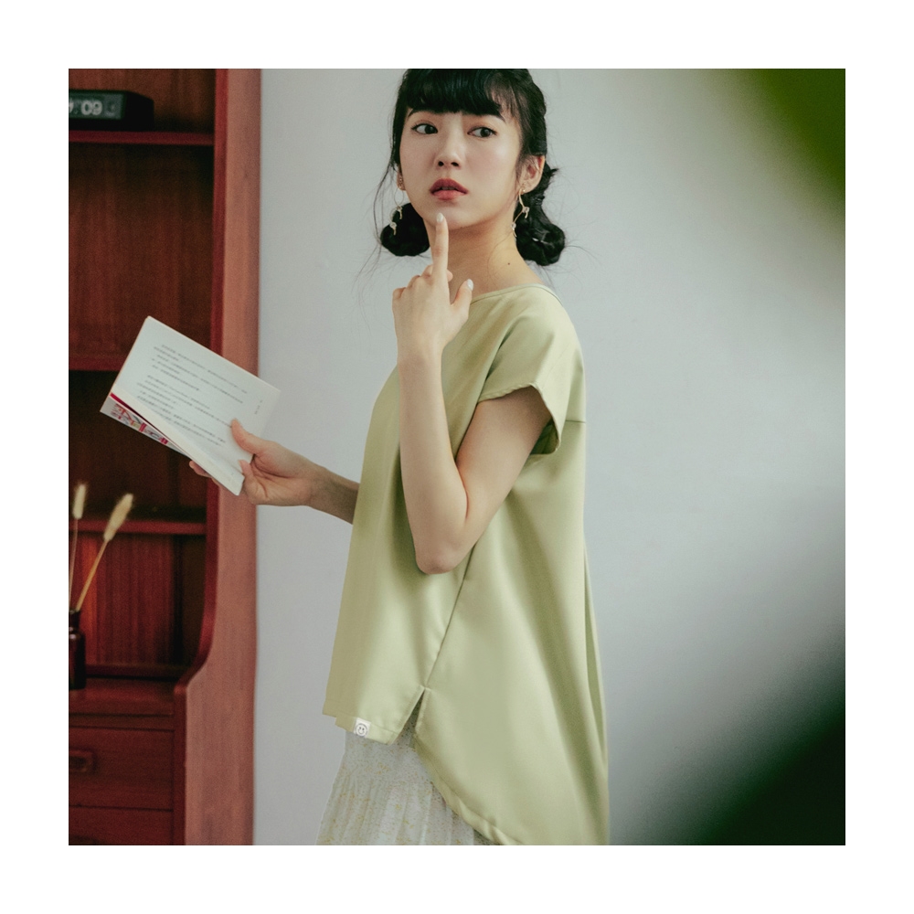 OB嚴選 吸濕排汗素色寬版上衣 《KG1257》 歷史價格詳細信息